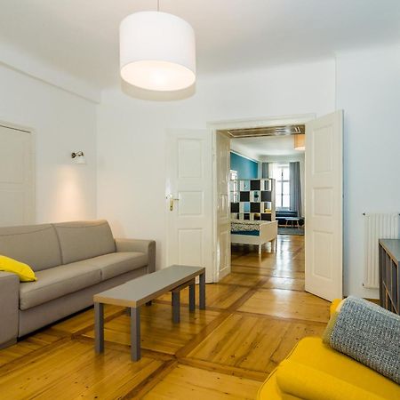 Elegant Central Apartment Ljubljana Exterior photo